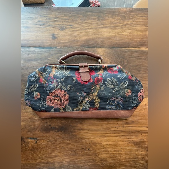 Vintage Charter Club Purse with Leather Detailing - Picture 1 of 6